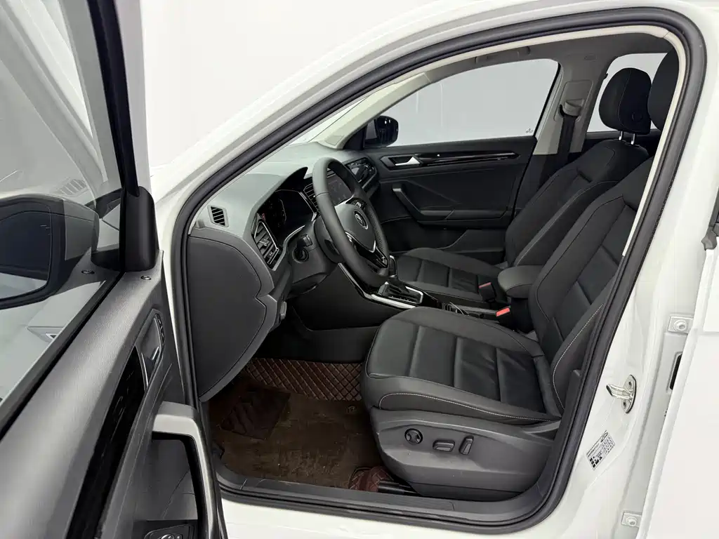 Volkswagen T-Roc 2022 — фото 20