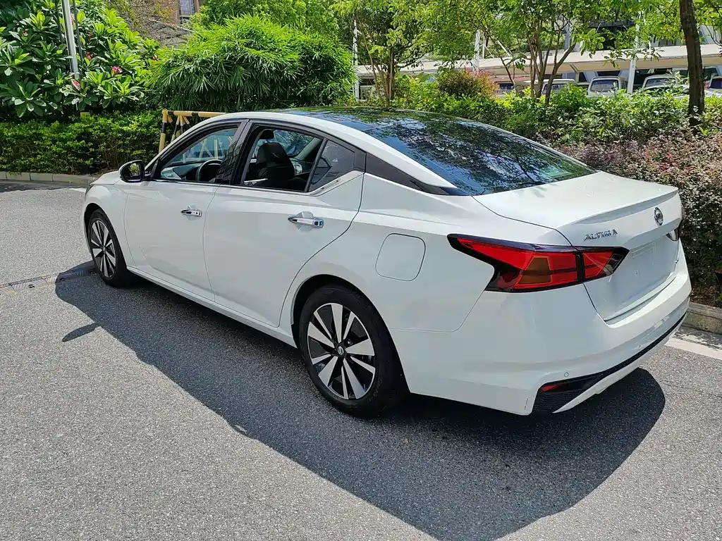 Nissan Teana 2021