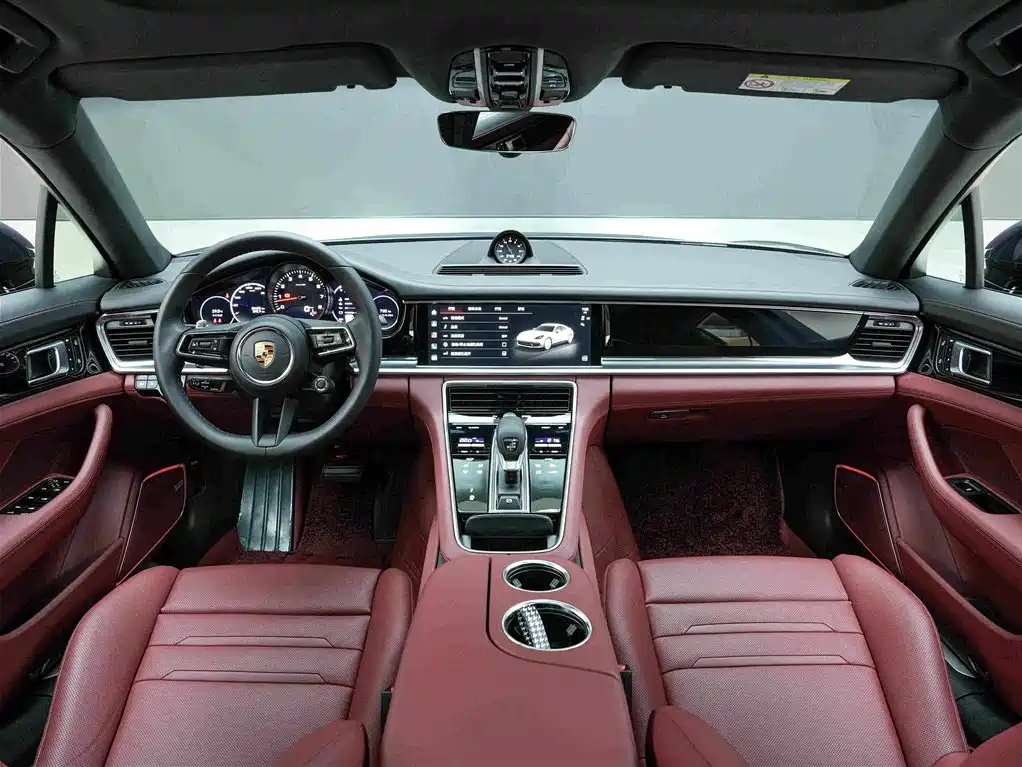 Porsche Panamera 2024
