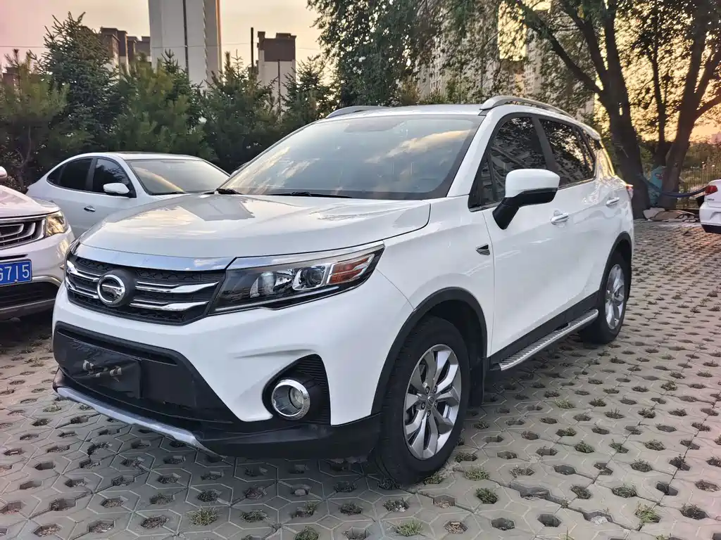 GAC Trumpchi GS3 2018 — фото 1
