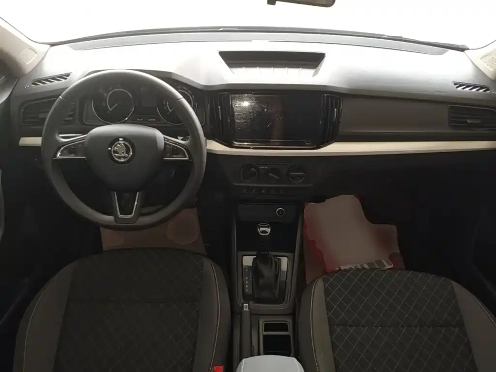 Skoda Kamiq 2021 — фото 10