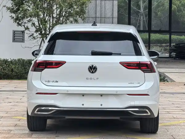 Volkswagen Golf 2023