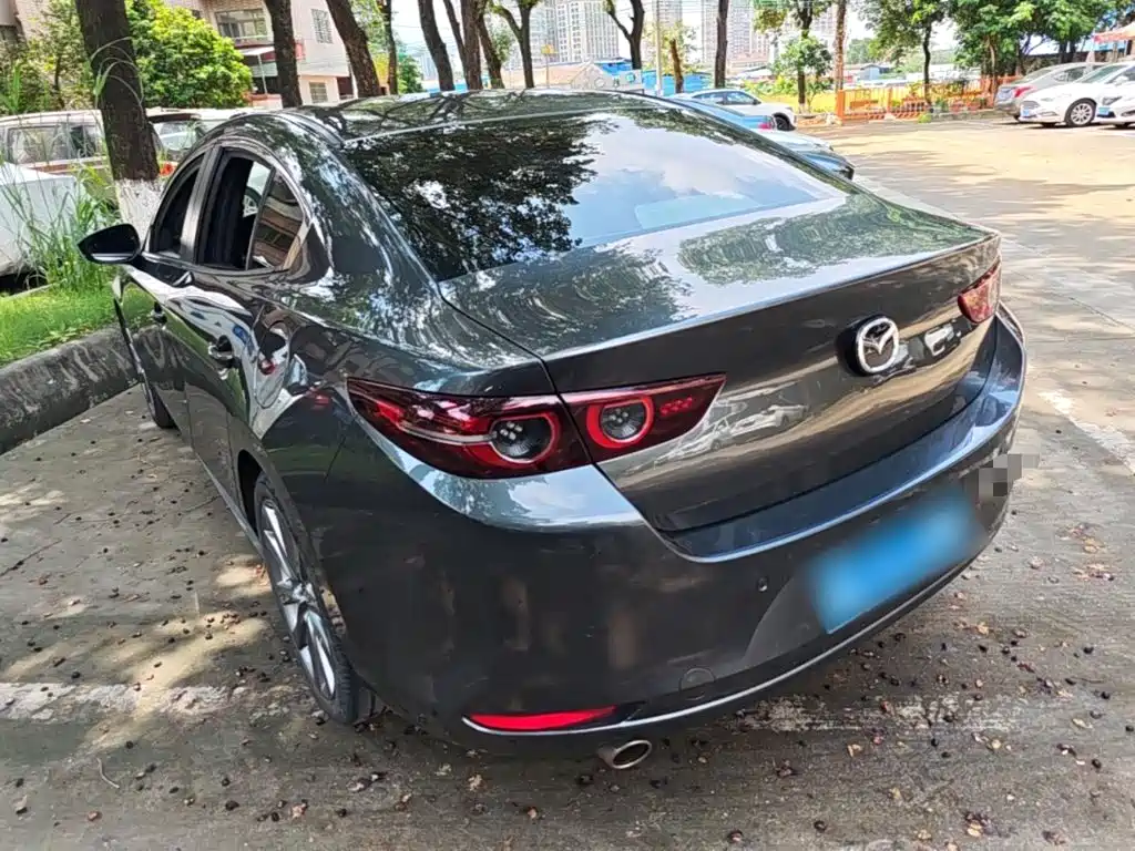 Mazda 3 Axela 2020