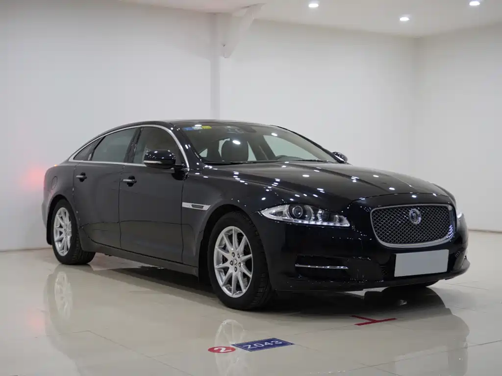 Jaguar XJ 2012