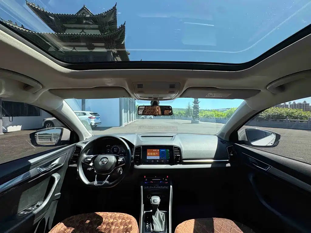 Skoda Karoq 2022 — фото 17