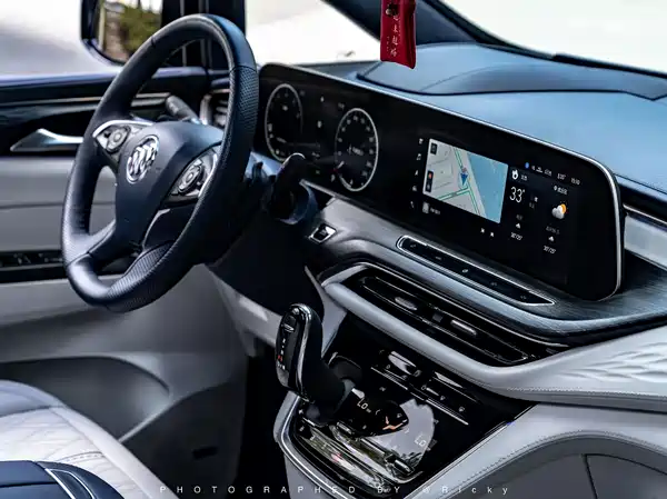 Buick GL8 2023