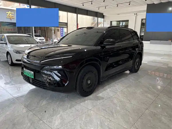 BYD Tang L 2025