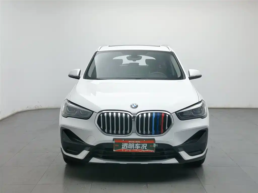 BMW X1 2021 — фото 3