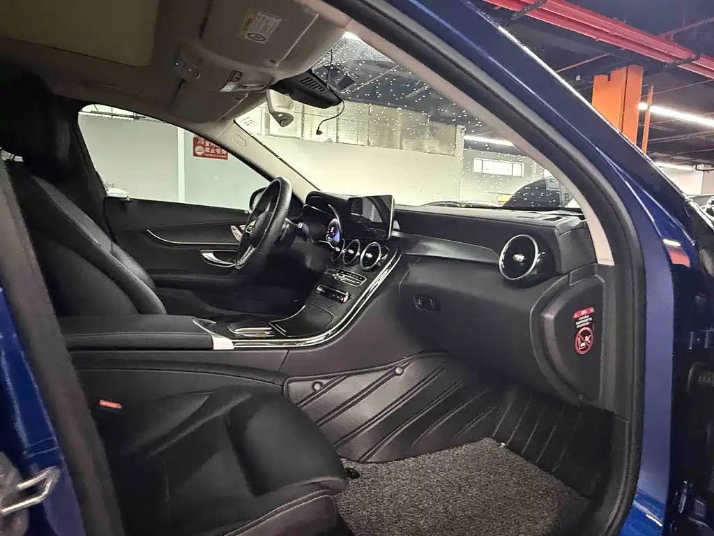 Mercedes-Benz C-Class 2019 — фото 10