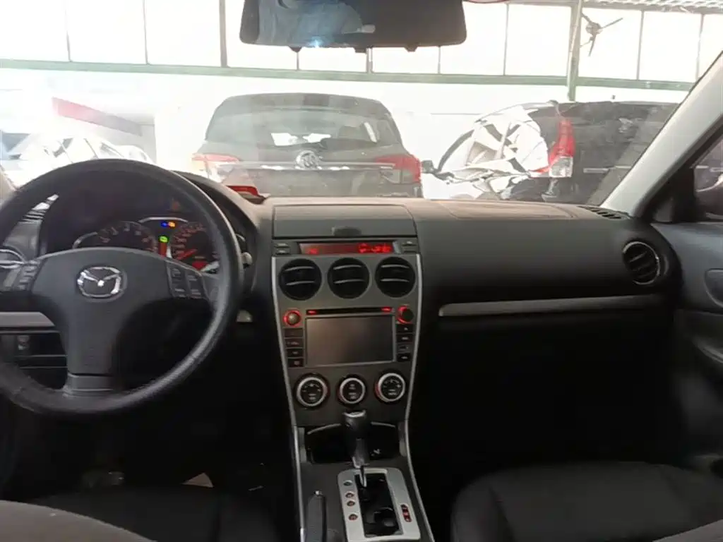 Mazda 6 2015 — фото 10