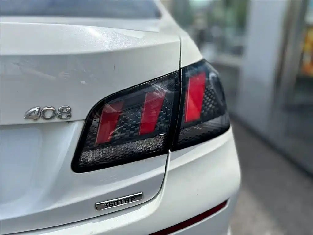 Peugeot 408 2020 — фото 12