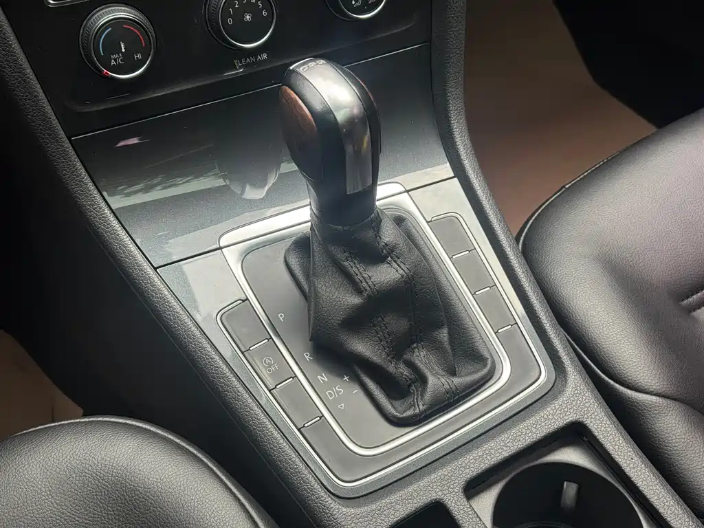 Volkswagen Golf 2019