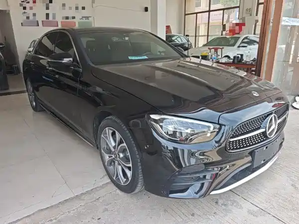 Mercedes-Benz E-Class 2021