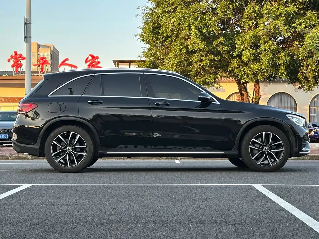 Mercedes-Benz GLC 2021 — фото 16