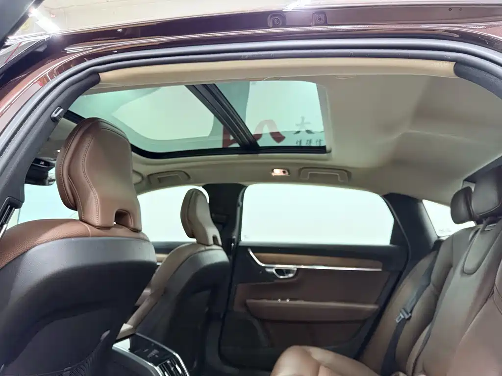 Volvo S90 2018 — фото 20