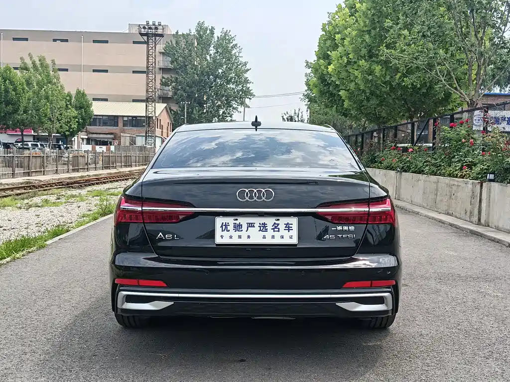 Audi A6L 2023 — фото 8