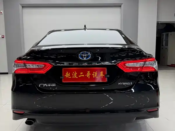Toyota Camry 2021