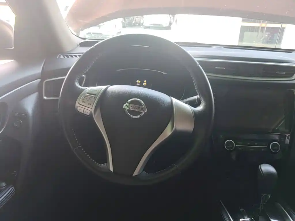 Nissan X-Trail 2015 — фото 11