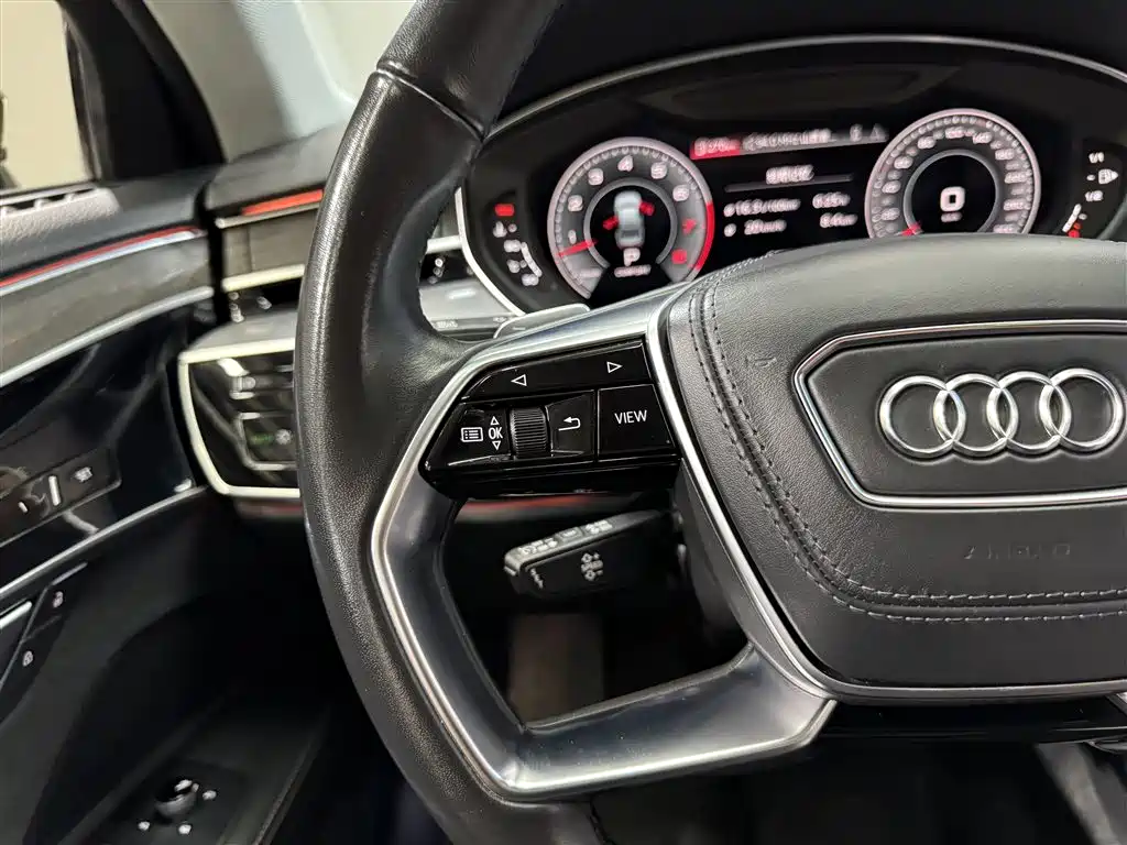 Audi A8 2023 — фото 23