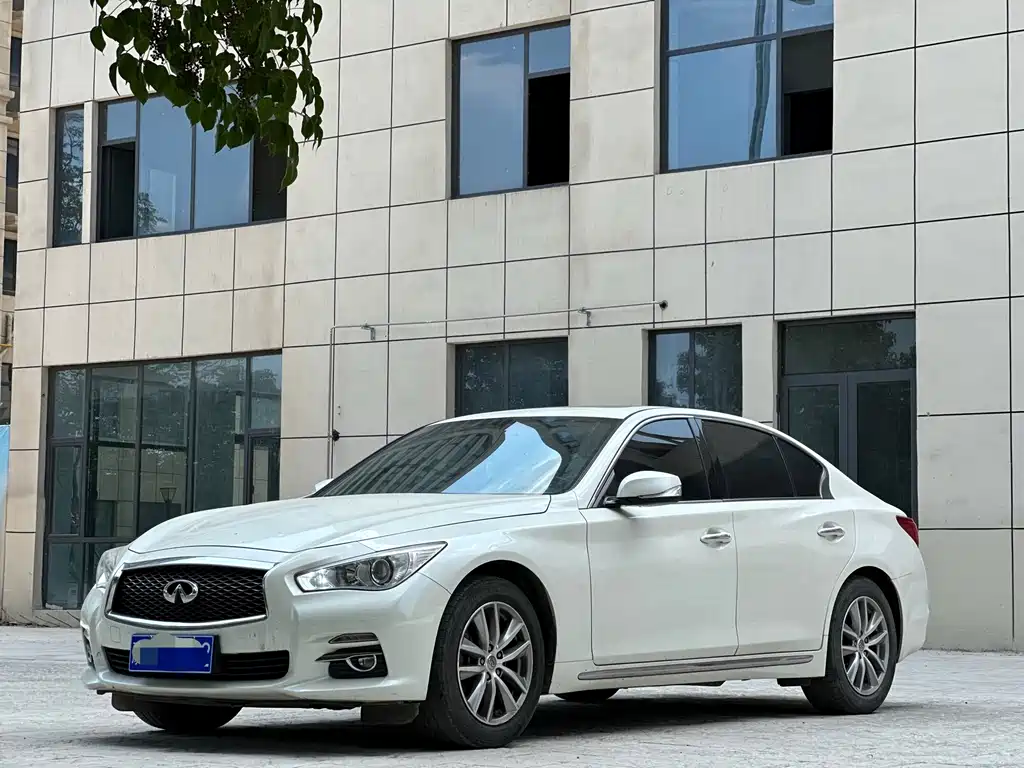Infiniti Q50L 2017