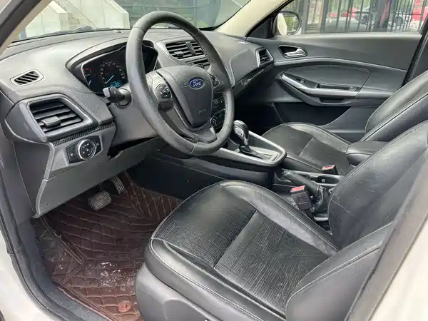 Ford Escort 2016