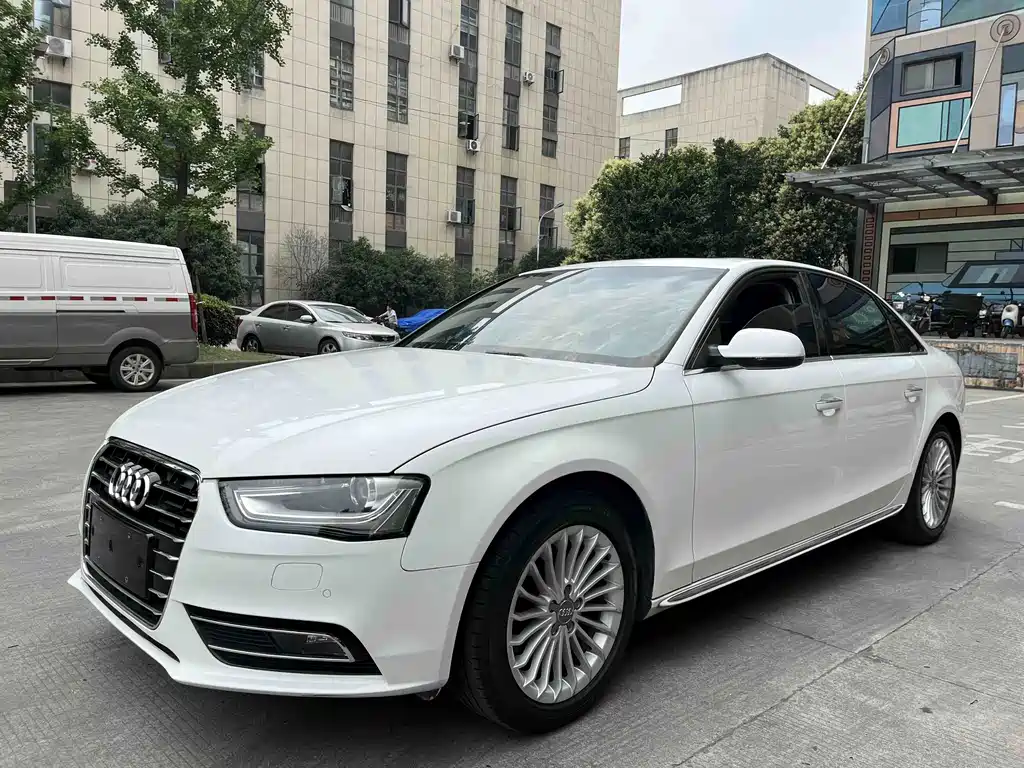 Audi A4L 2016