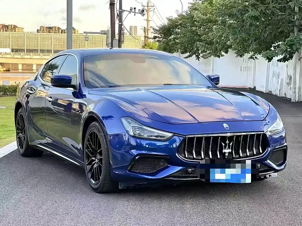 Maserati Ghibli 2017 — фото 3