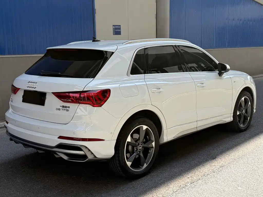 Audi Q3 2022