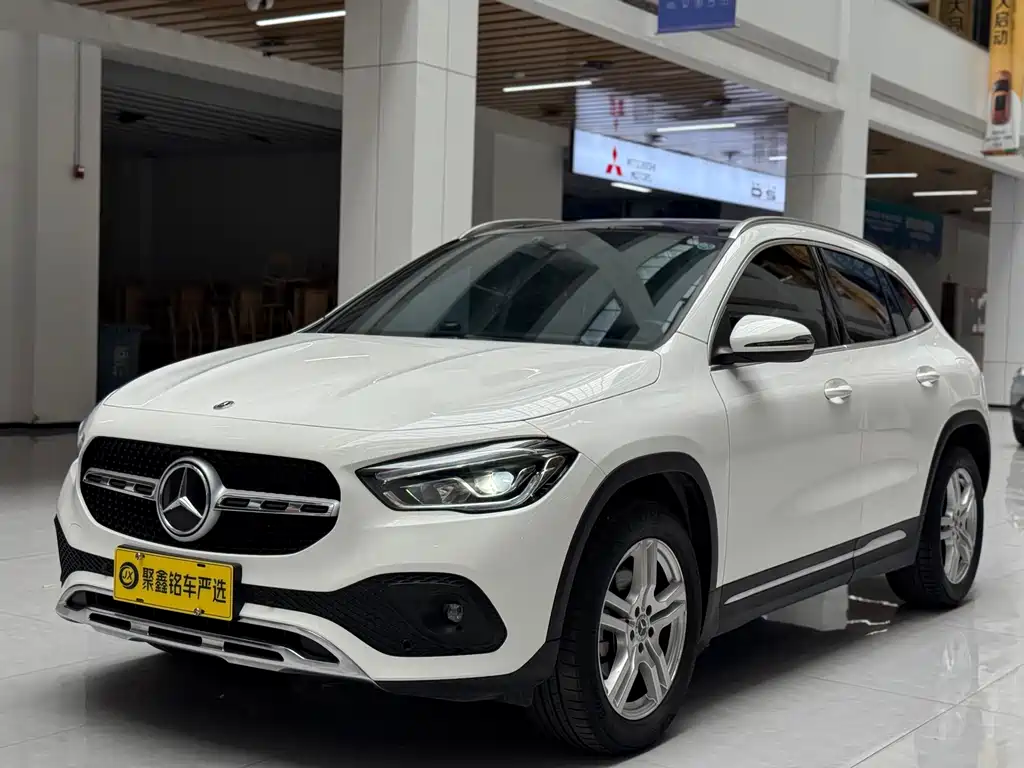 Mercedes-Benz GLA 2022 — фото 1