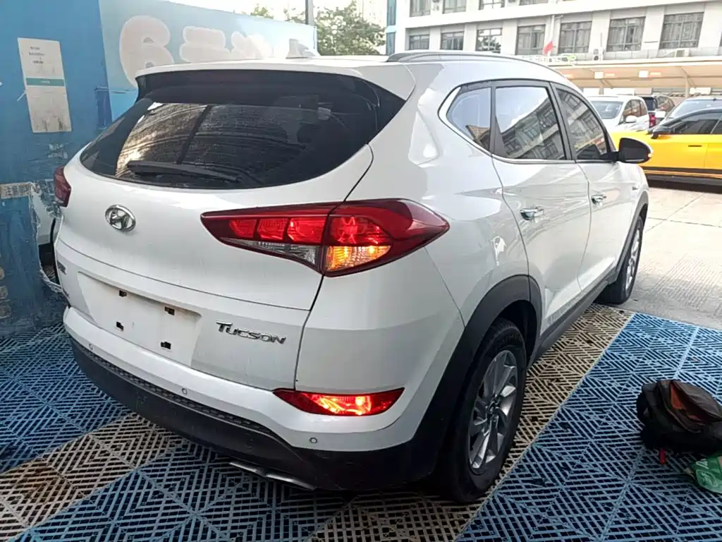 Hyundai Tucson 2017 — фото 7