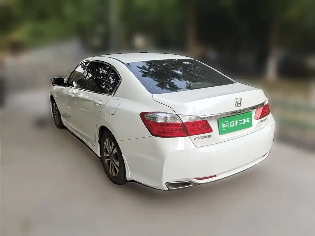 Honda Accord 2015 — фото 4