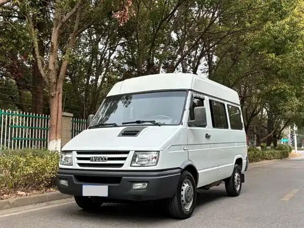 Iveco Proud 2017