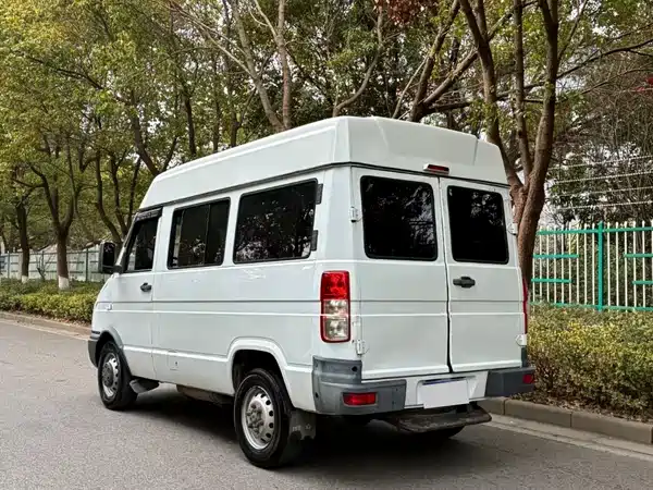 Iveco Proud 2017