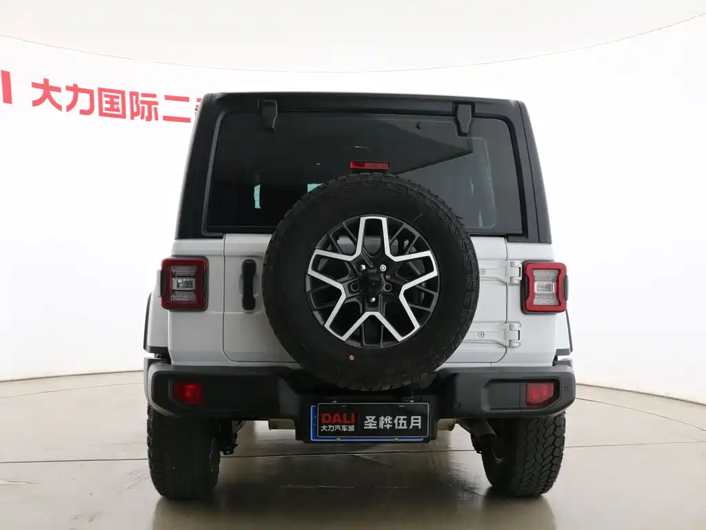 Jeep Wrangler 2026 — фото 13