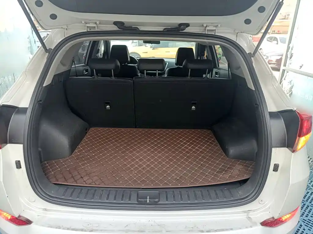 Hyundai Tucson 2017 — фото 19