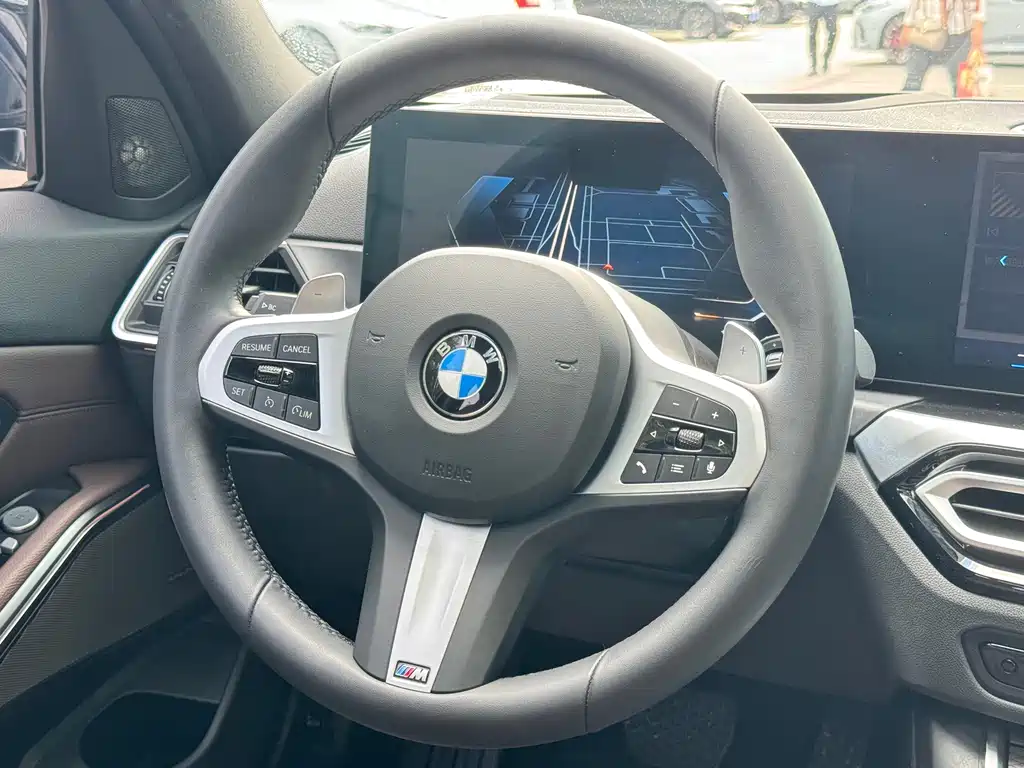 BMW 3 Series 2024 — фото 15