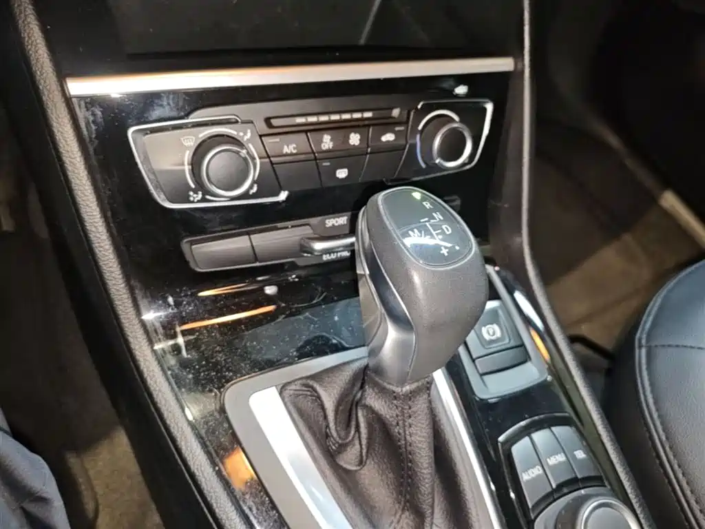 BMW 2 Series Active Tourer 2017 — фото 14