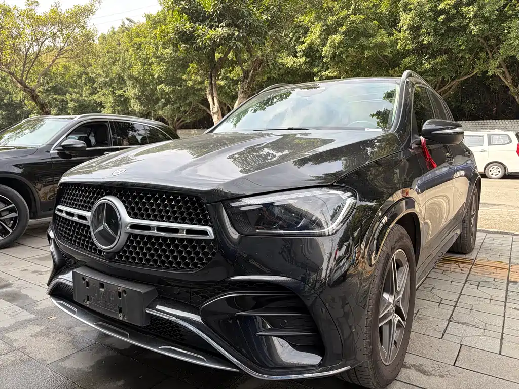 Mercedes-Benz GLE 2023 — фото 1