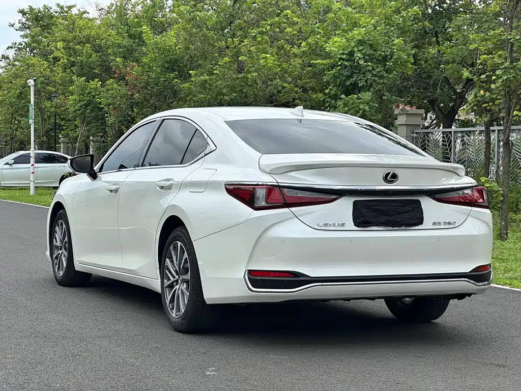 Lexus ES 2024 — фото 4