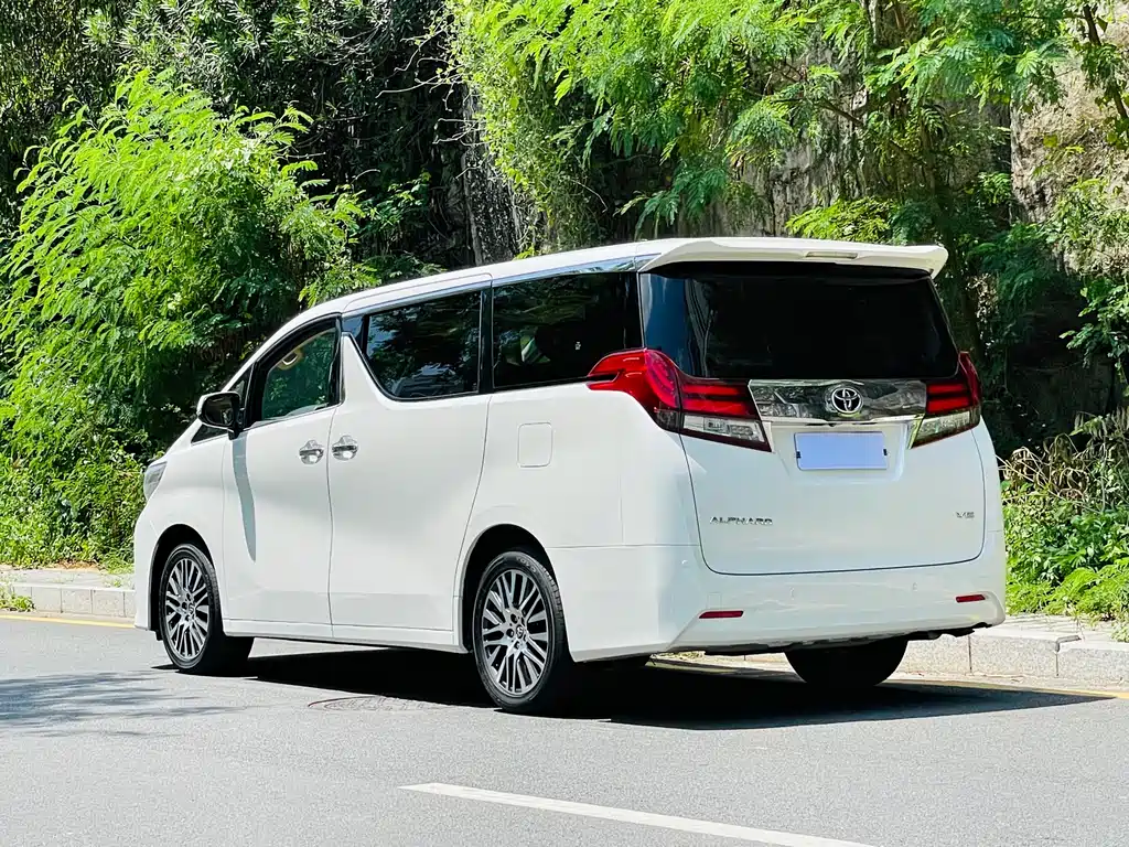 Toyota Alphard 2017