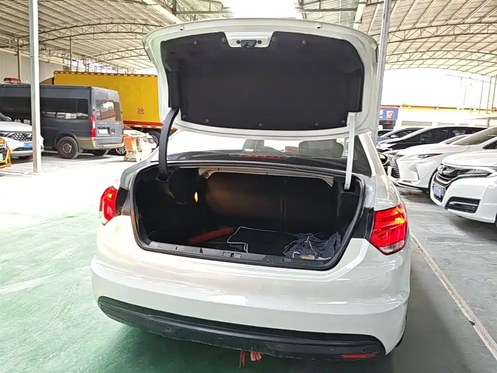 Citroen C4L 2015 — фото 19
