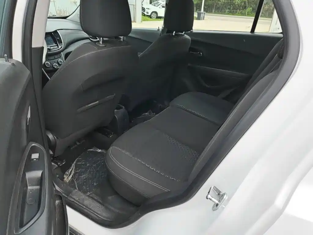 Chevrolet Trax 2018 — фото 17