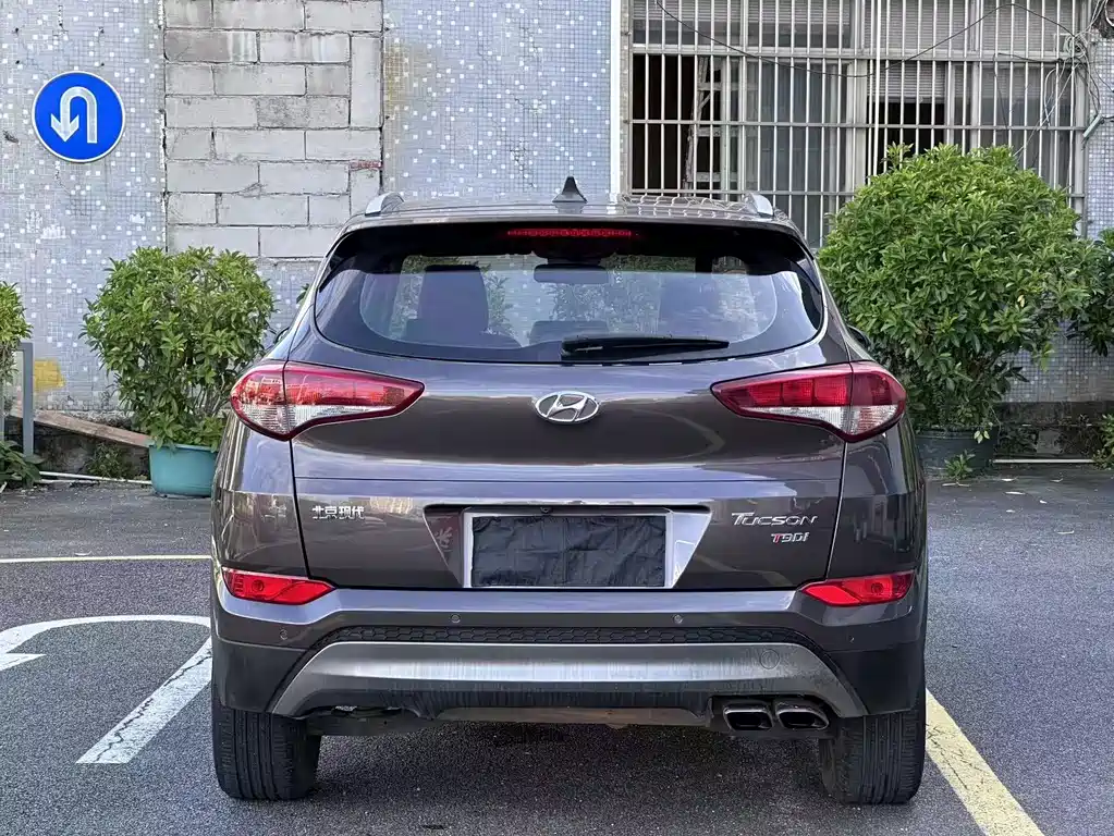 Hyundai Tucson 2017 — фото 11