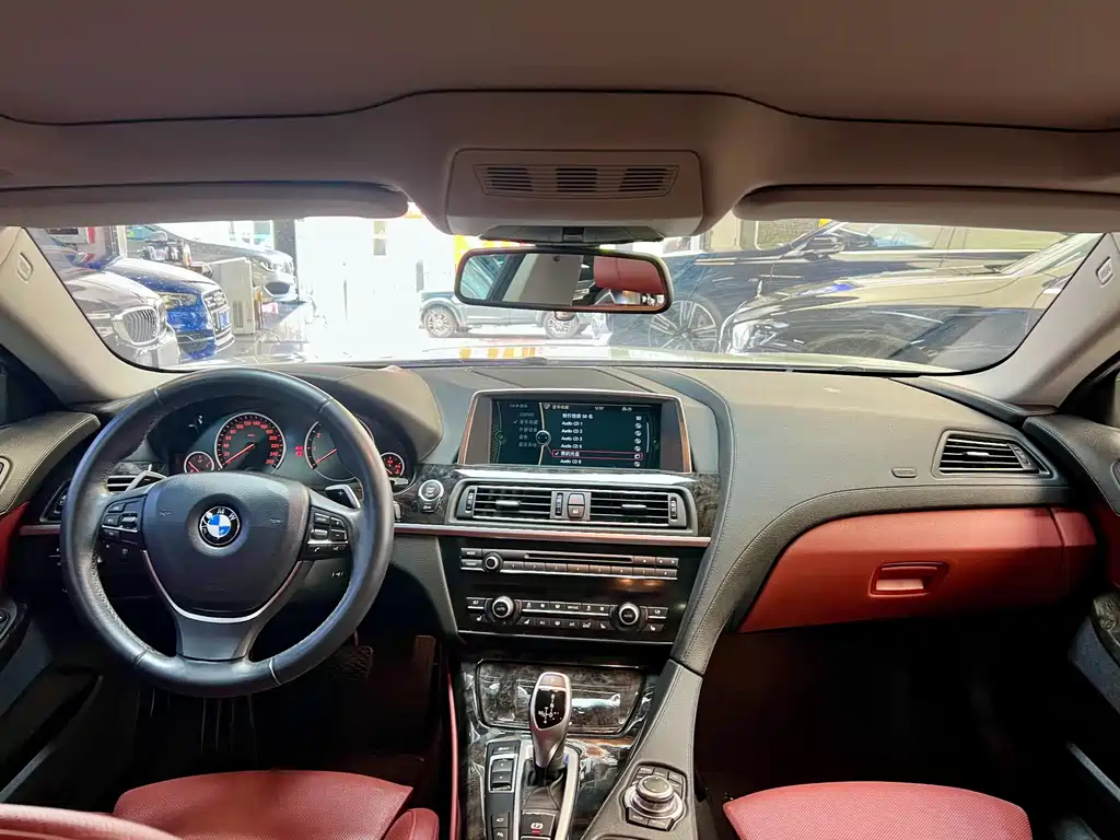 BMW 6 Series 2013 — фото 11