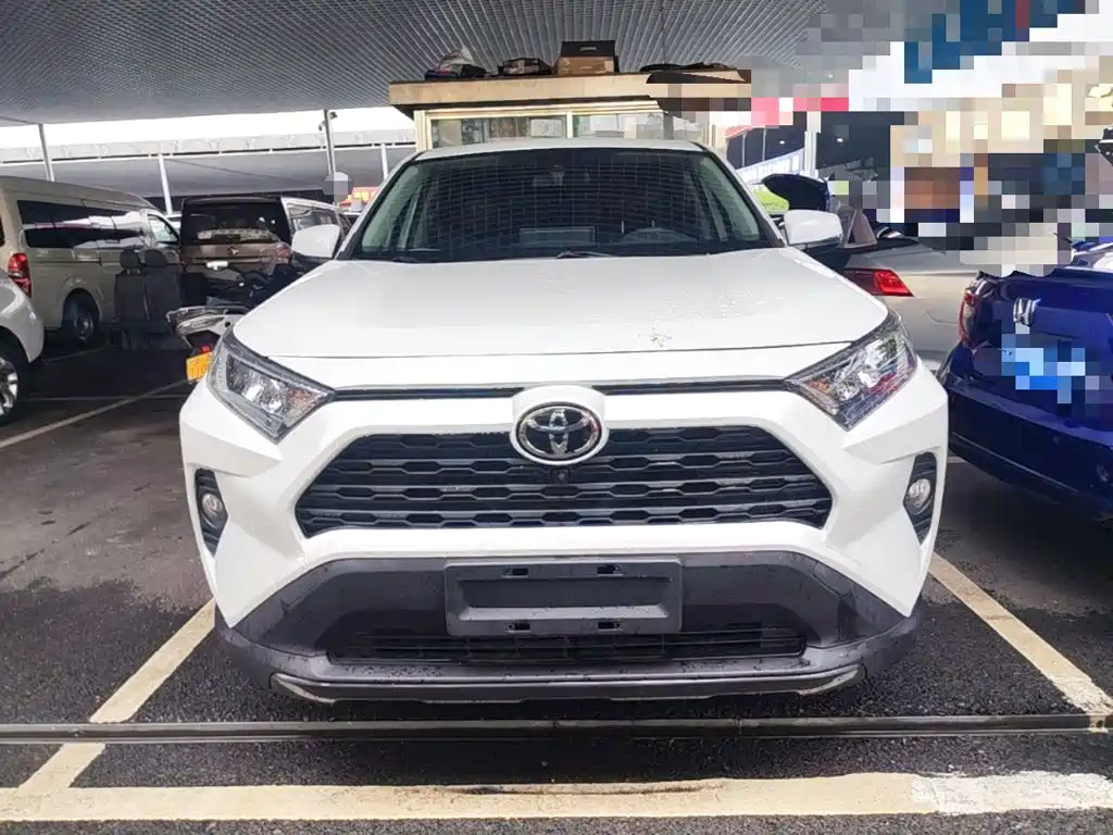 Toyota RAV4 2021