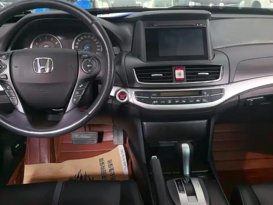 Honda Crosstour 2015 — фото 12