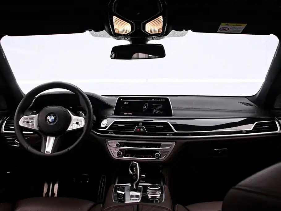 BMW 7 Series 2021 — фото 5