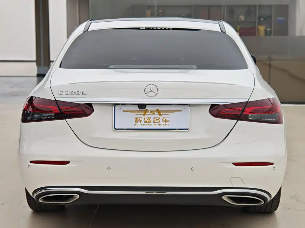 Mercedes-Benz E-Class 2021 — фото 15