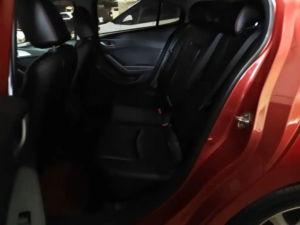 Mazda 3 Angkesela 2019 — фото 17