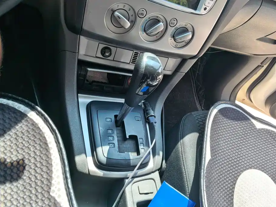 Ford Focus 2016 — фото 16